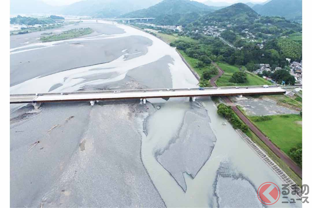2023年7月時点の国道1号島田金谷バイパス新大井川橋上部工の完成状況(画像:国土交通省中部地方整備局浜松河川国道事務所)