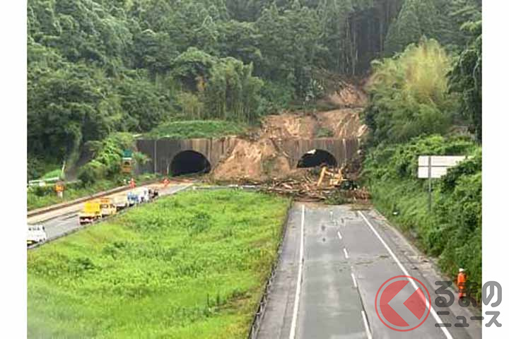 大分道・朝倉IC~杷木IC間の高山トンネルで、坑口上部の土砂が崩落(画像:NEXCO西日本)