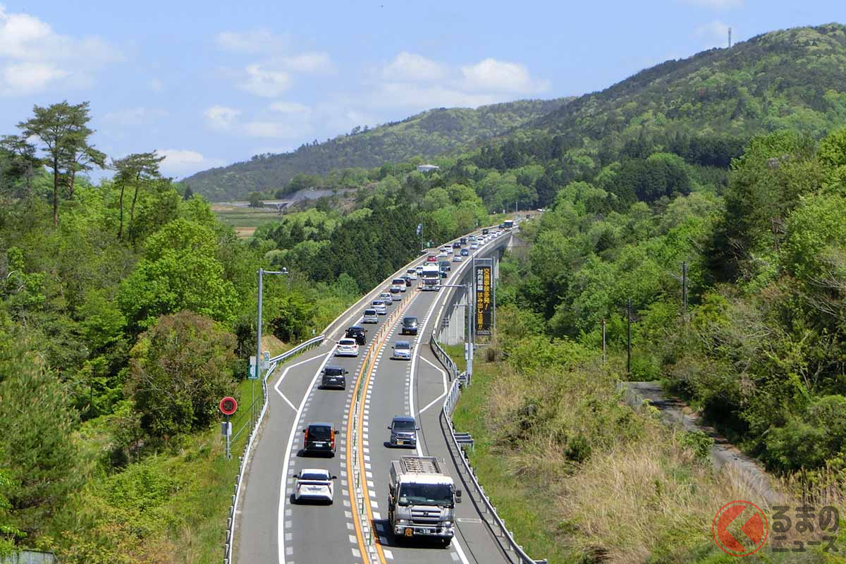 岡山道の暫定2車線区間(賀陽IC~北房JCT)の対面通行状況(画像:真庭市)