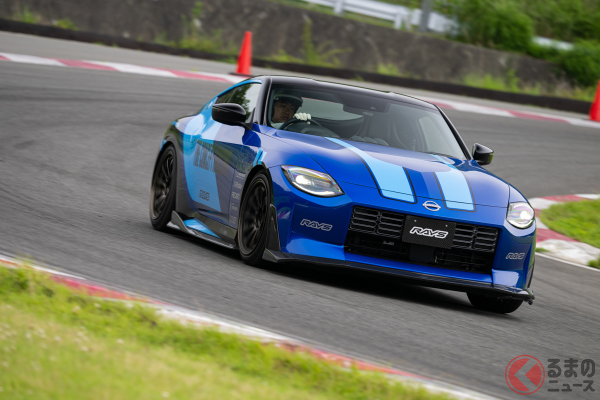 クルマのバネ下がバタつくことなく素直なハンドリング特性であることを実感