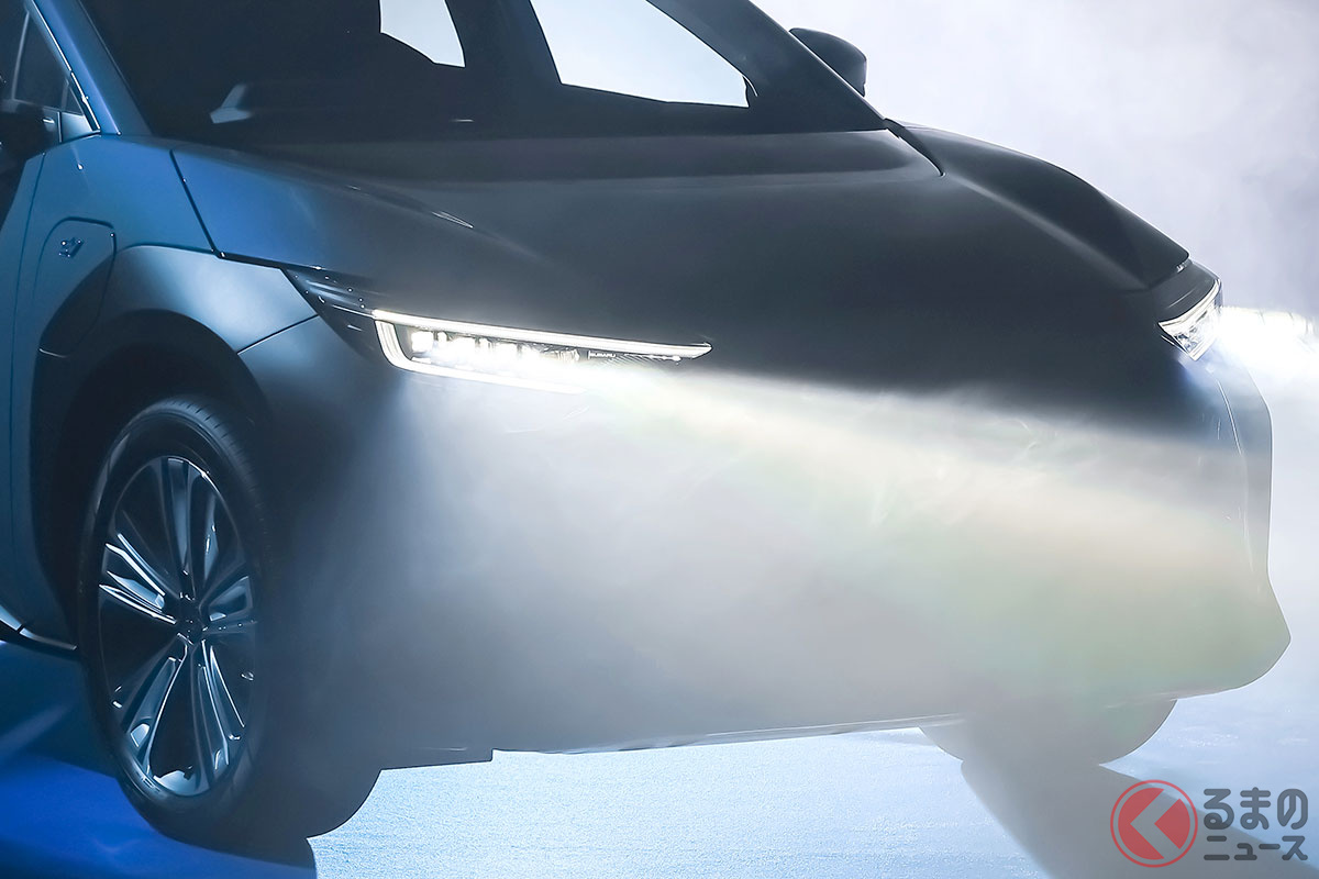 スバルがBEV化を急加速(写真はソルテラ)