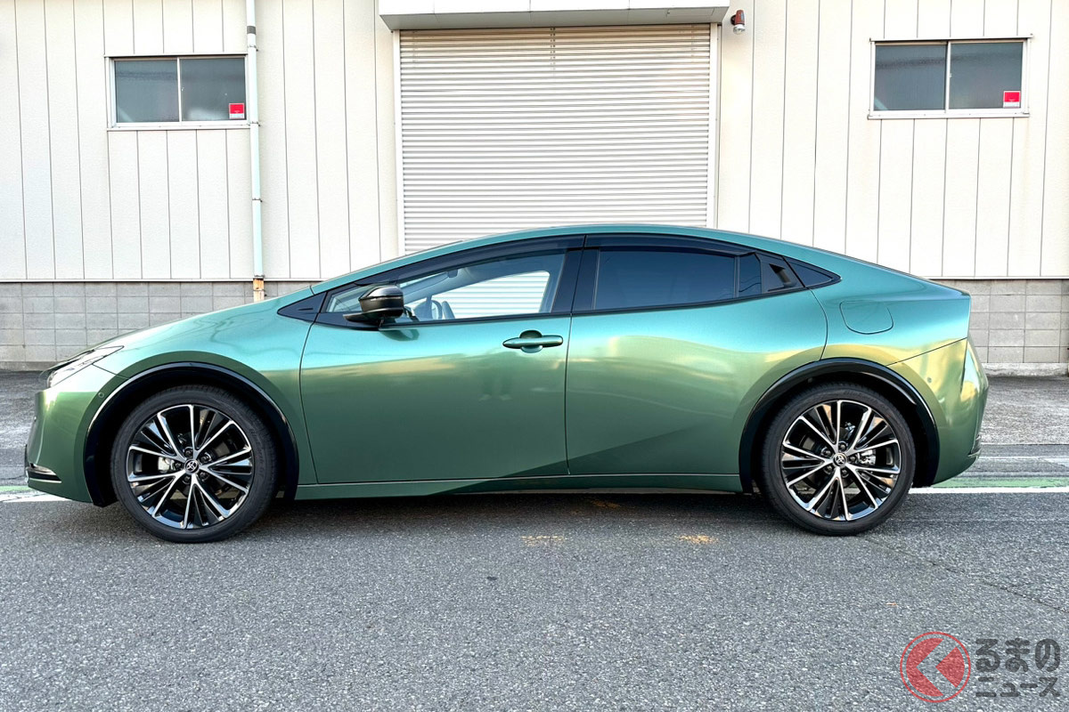 メタリックグリーンにラッピングされたことでサイドビューも純正とは異なる印象(画像提供:JOKER)