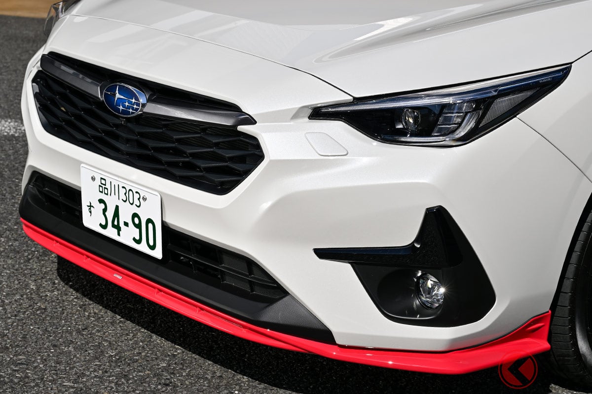 チェリーレッドのエアロがド派手なスバル「インプレッサ」