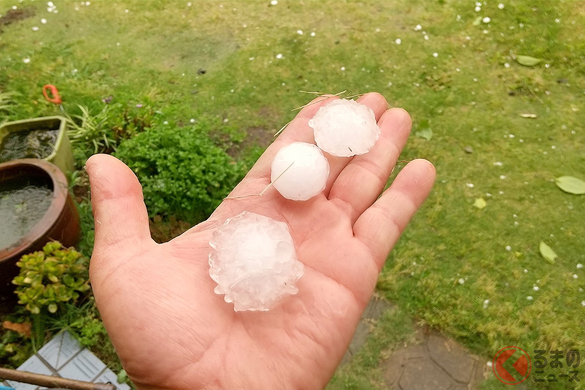 「ゴルフボール大」のひょうではクルマもボコボコに(画像はイメージ)