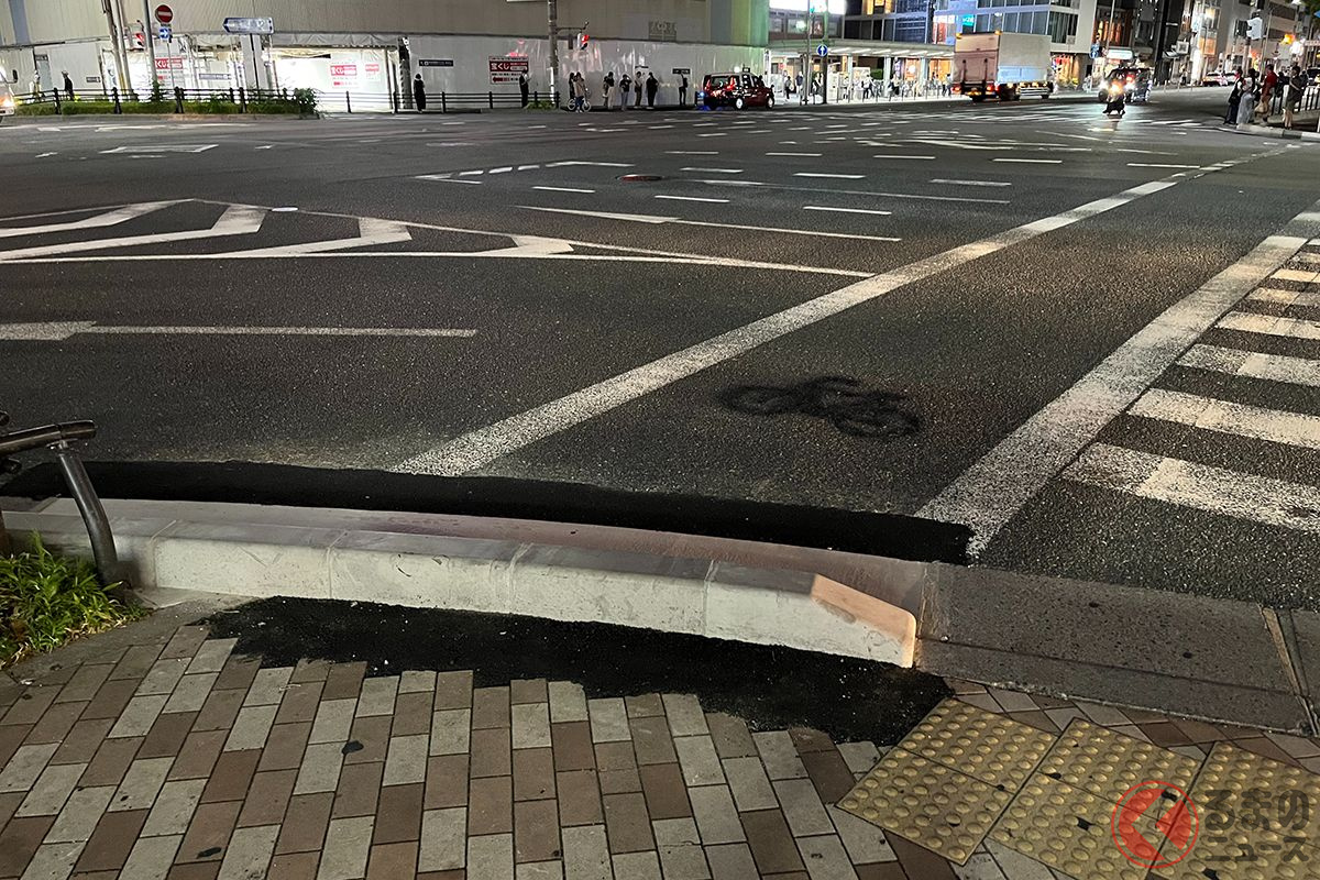 よく見ると”自転車マーク”は塗りつぶされている(Photo:@_306_peugeot_)