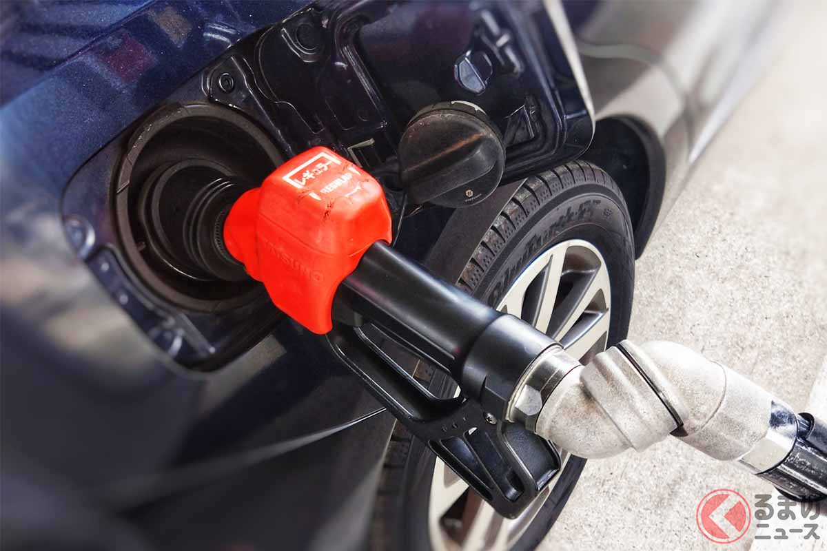 価格高騰が続くガソリン(画像:写真AC)