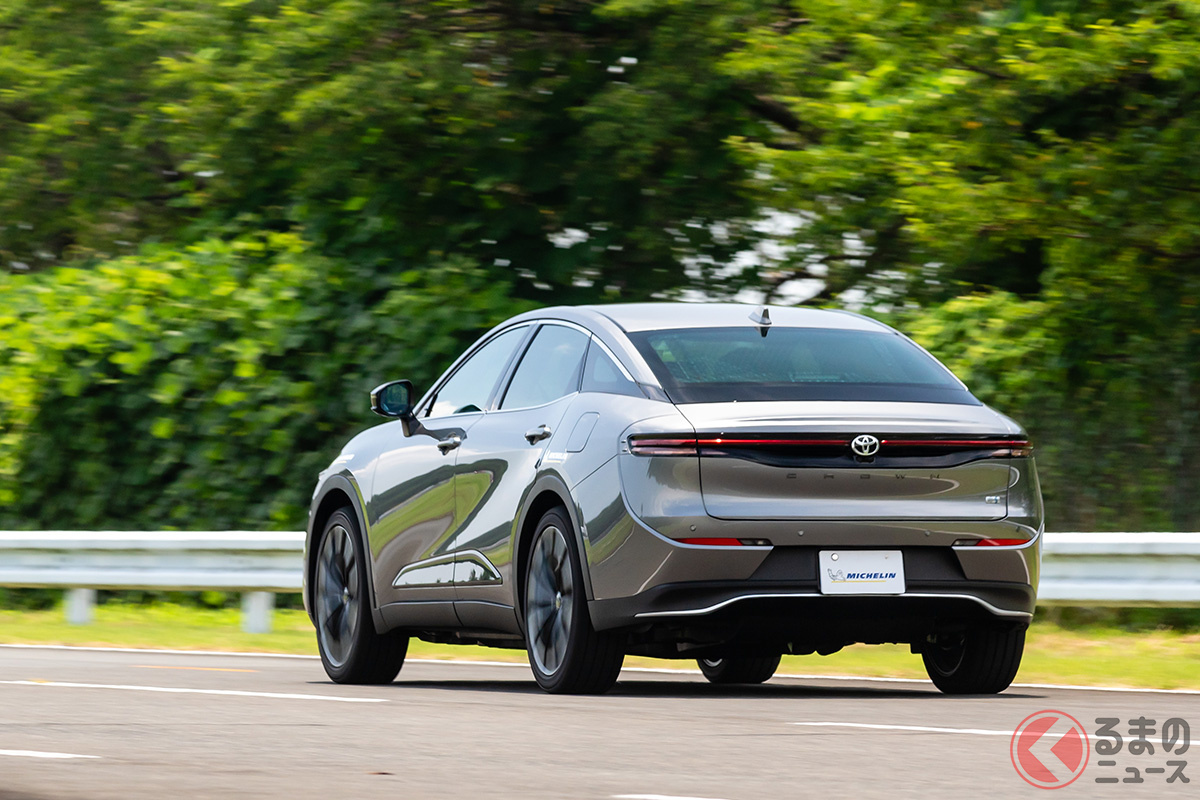 クラウンクロスオーバーRSには、21インチサイズのミシュラン「e・PRIMACY」が純正採用されている