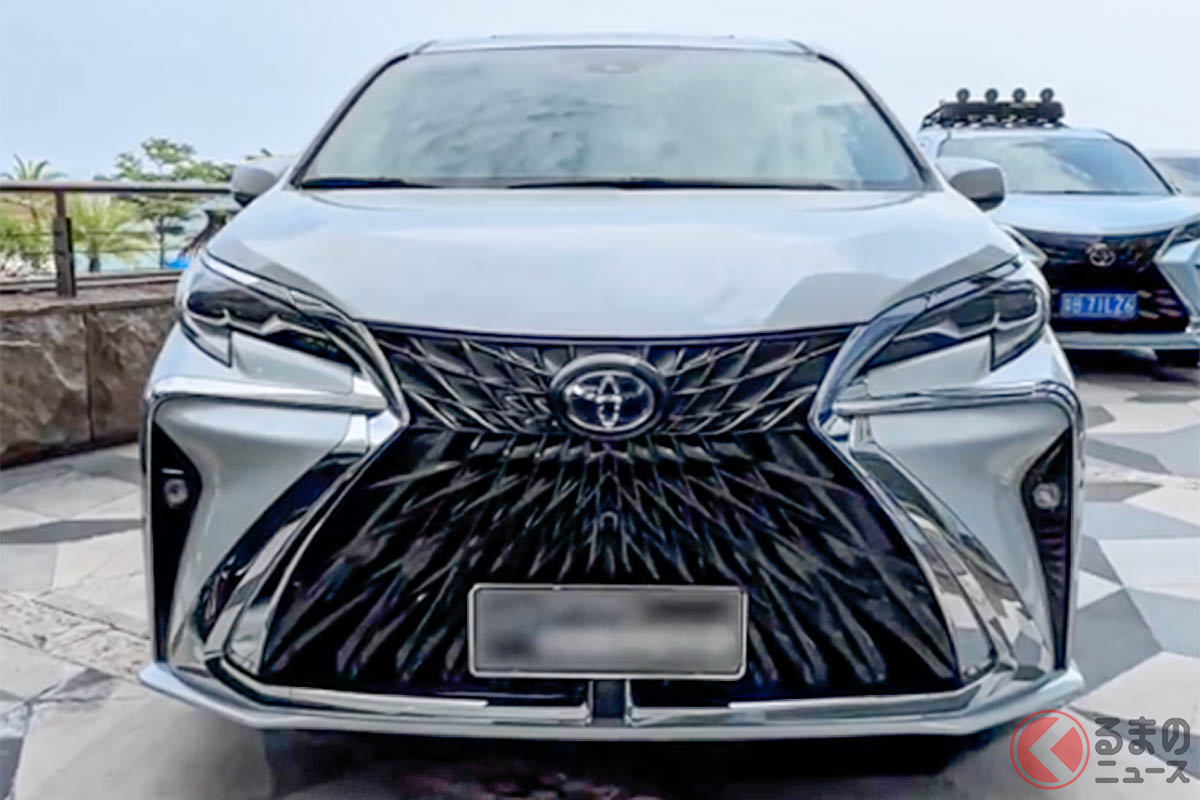 レクサス顔付いてる!? トヨタ最大級ミニバン「シエナ」のカスタムモデル