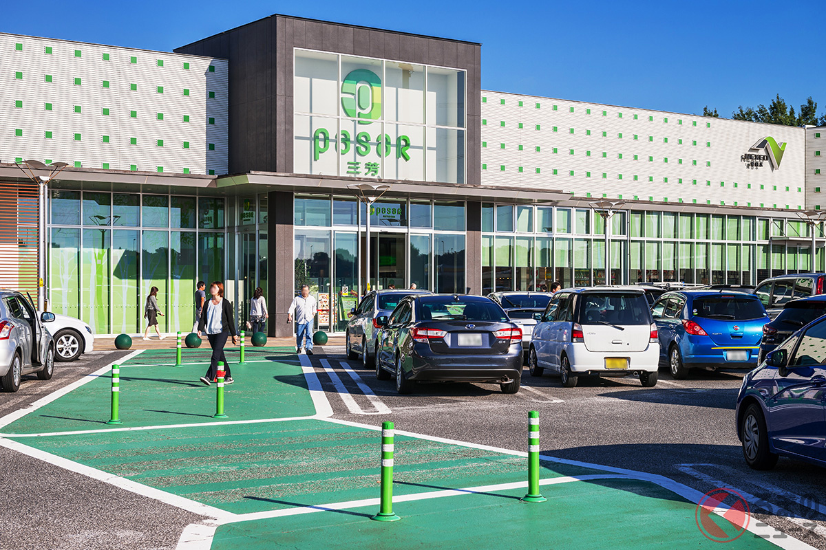 コーヒーカップ標識でも商業施設がある「Pasar三芳」(画像提供:NEXCO東日本)