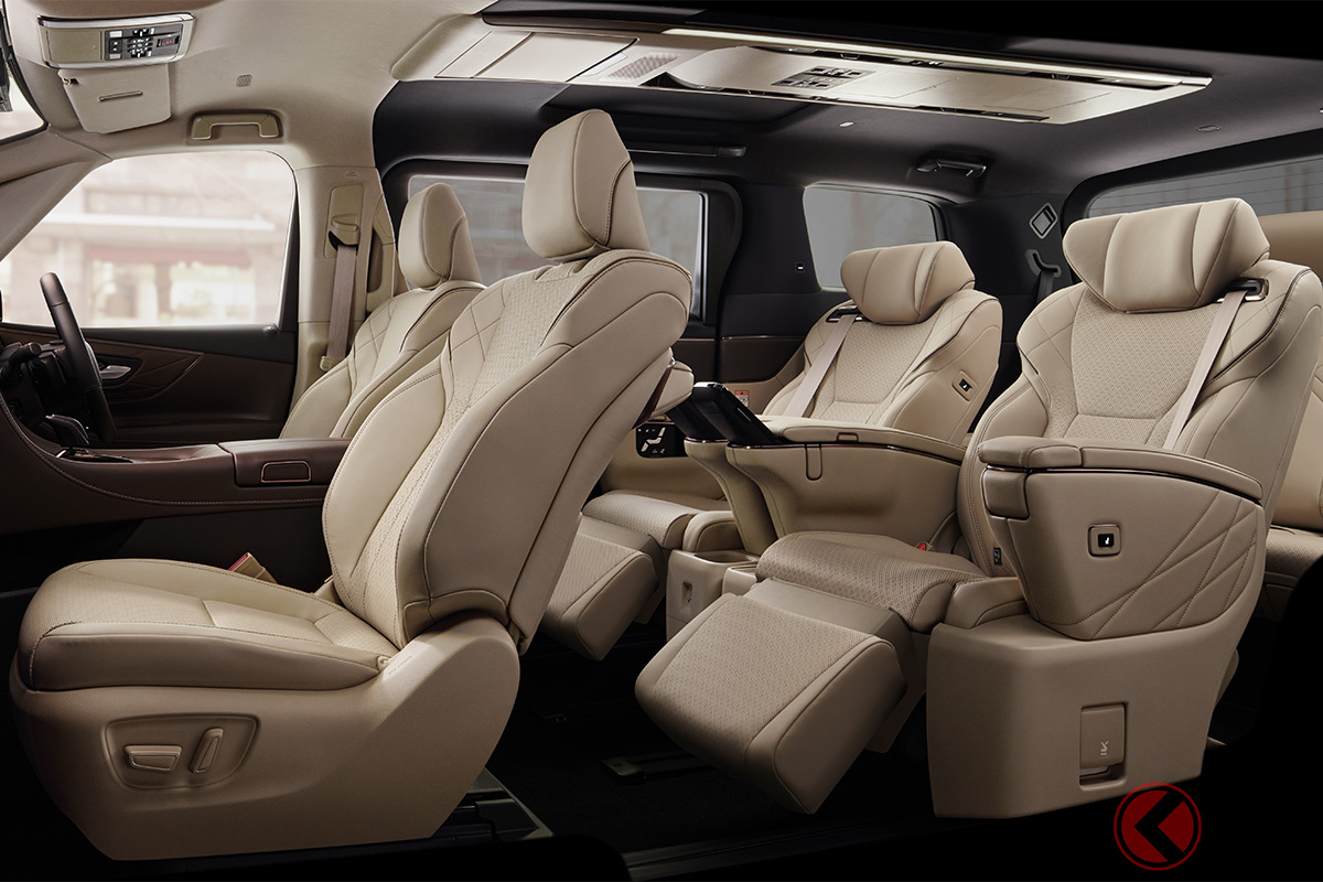 各界のVIPも愛用する「アルファード Executive Lounge」の豪華インテリア