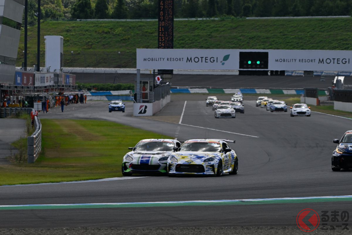 #61Team SDA Engineering BRZ CNF Conceptと#28 ORC ROOKIE GR86 CNF Concept