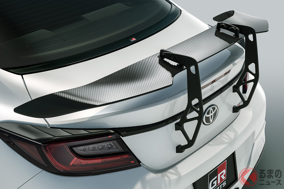 まさかのバーチカルマウント採用!