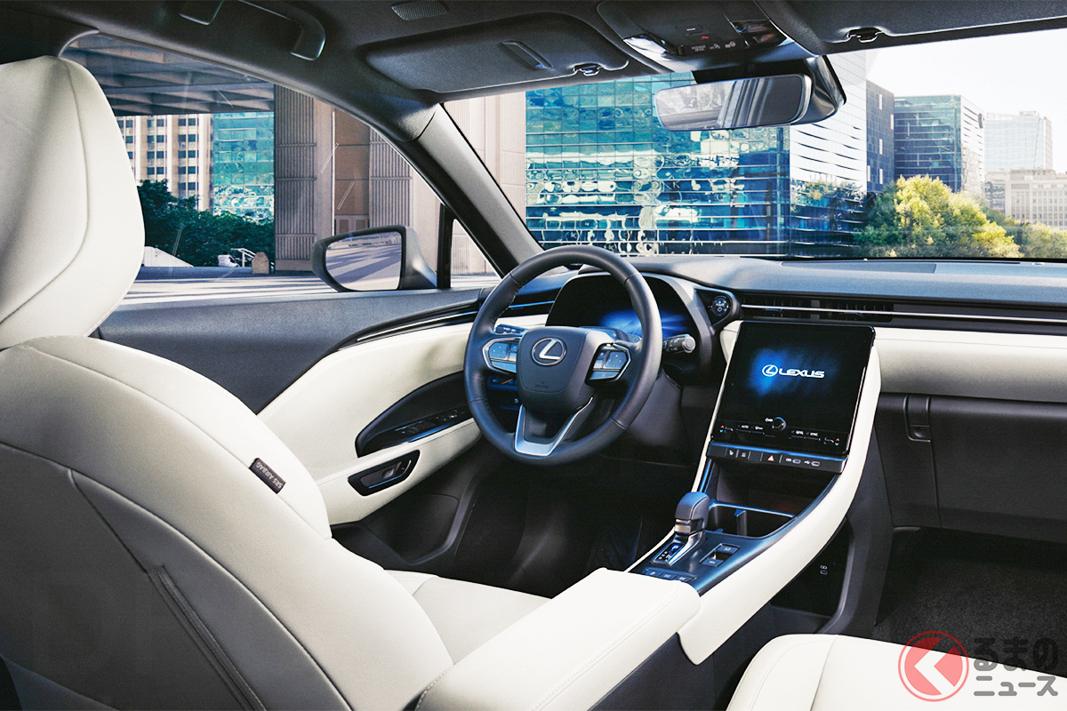 超コンパクトなのに「高級」!? レクサスの新型コンパクトSUV「LBX」のインテリア