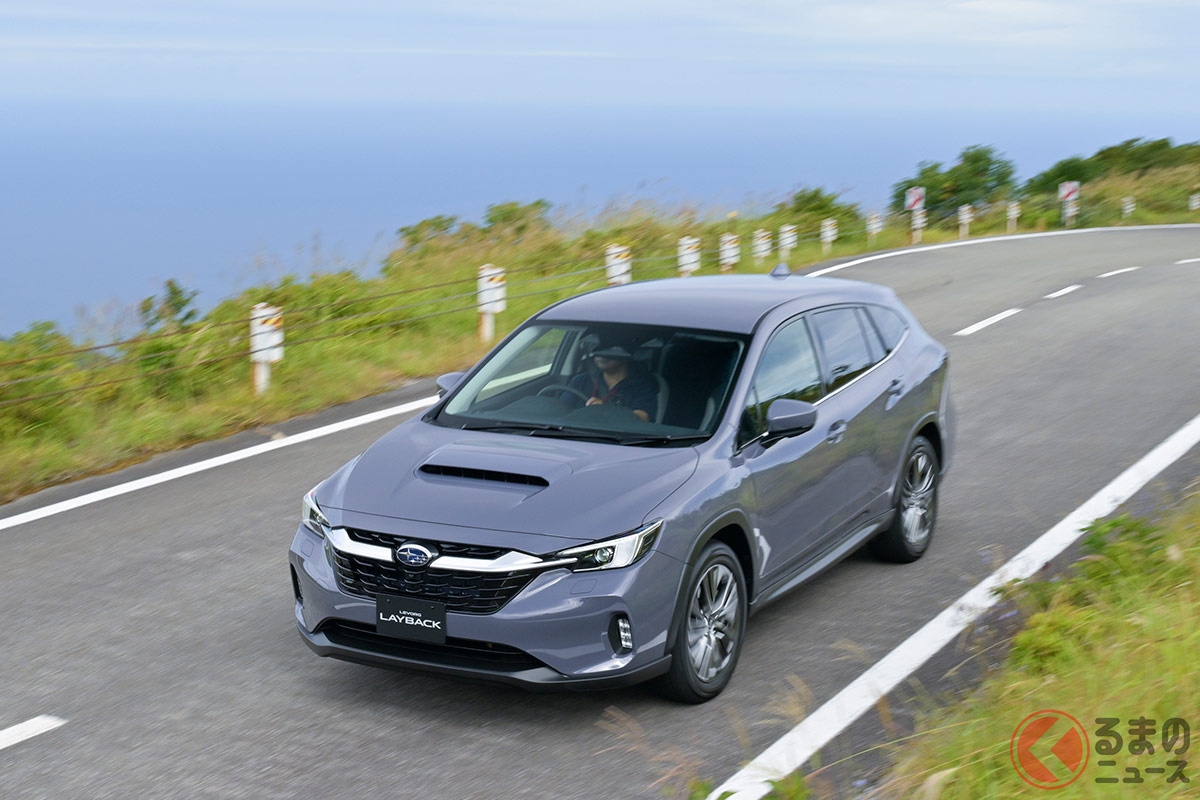 スバル車の特徴である「ボンネットの穴」