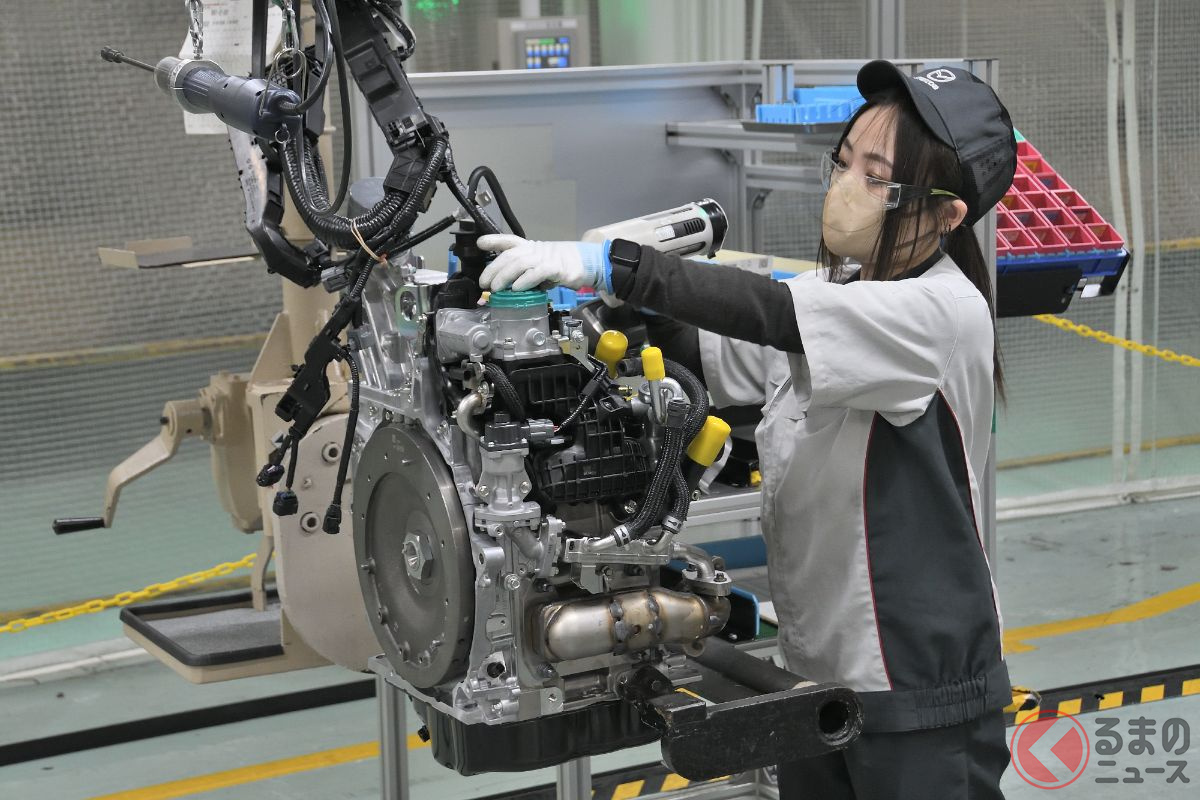 8Cの組立ラインの最後には実際に8Cを動かす「コールドテスト」が存在する!