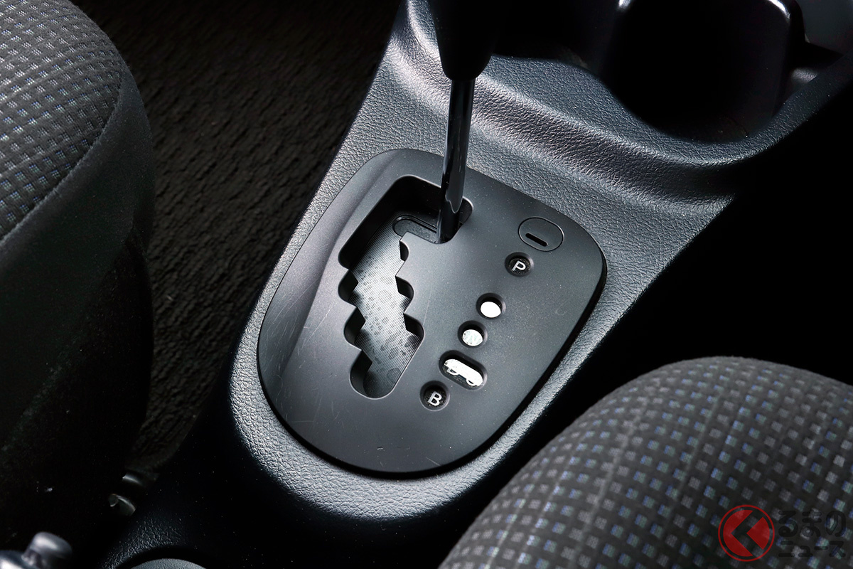 クルマによっては「B」という表記も