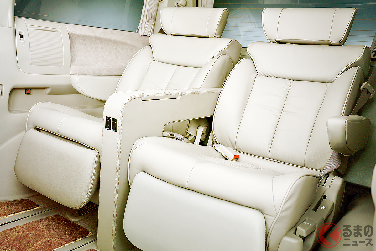 超高級な“4人乗り”仕様、「エルグランドロイヤルライン」とは