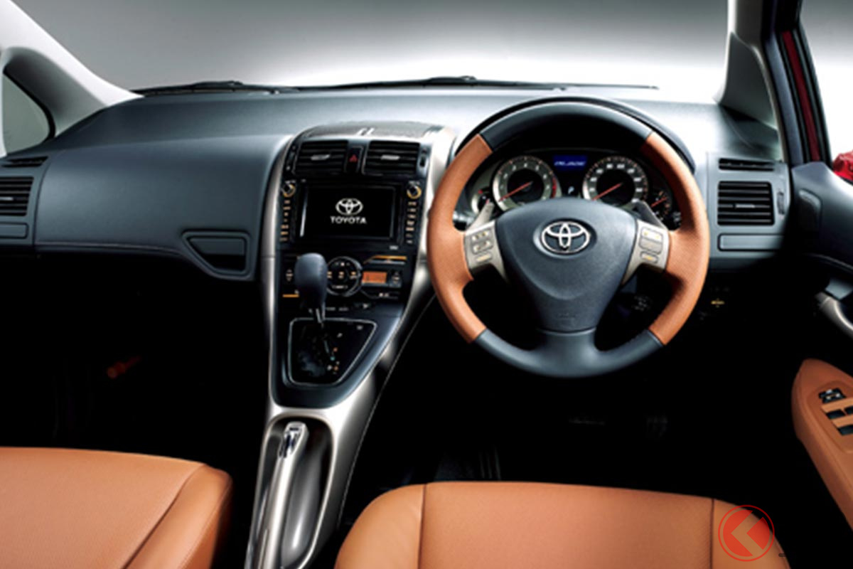 欧州プレミアムハッチも裸足で逃げ出すトヨタ「ブレイドマスター」