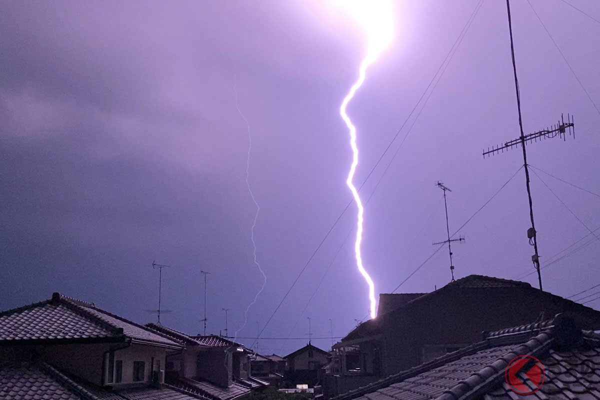 雷発生時は豪雨にも注意が必要