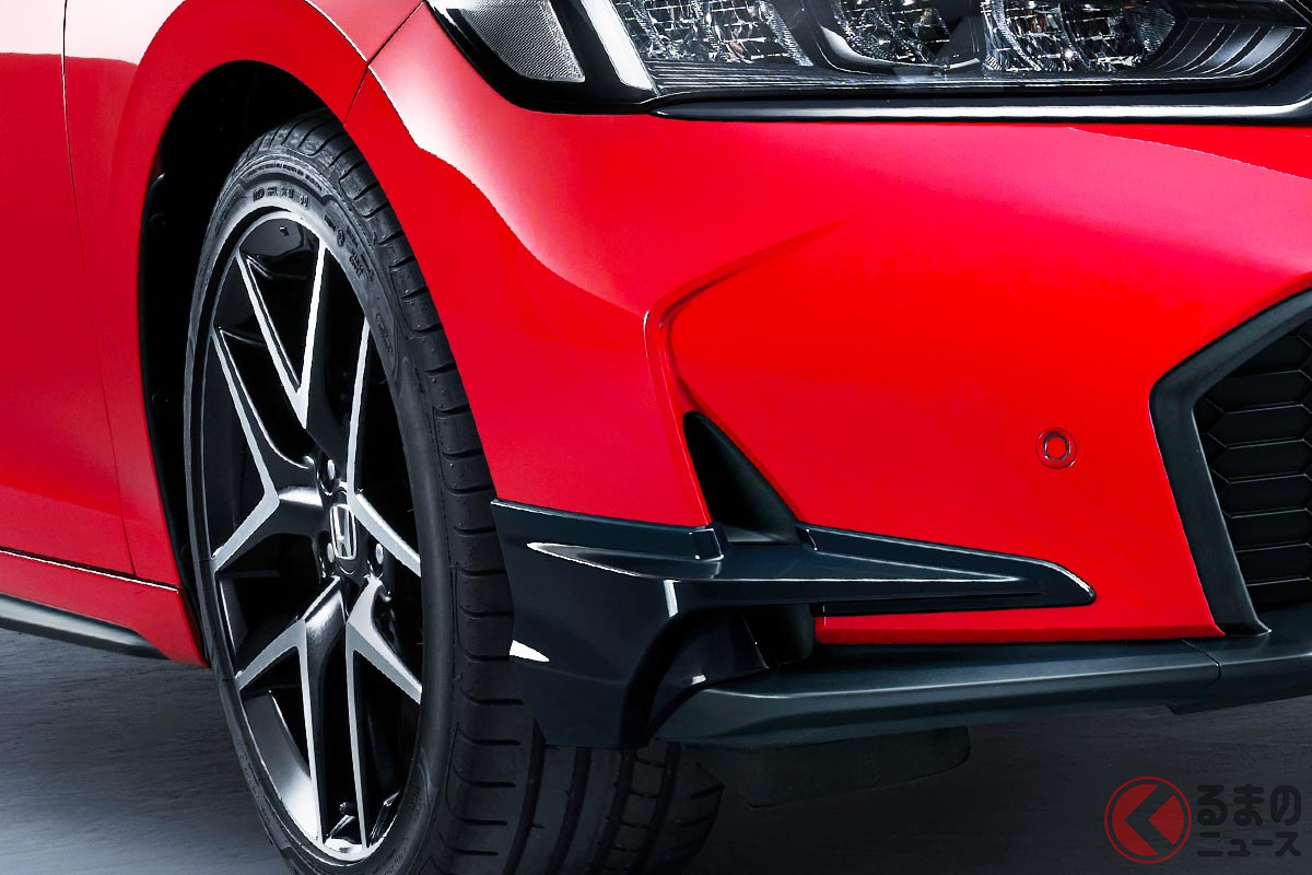 ホンダ新型「シビック」をスポーティにカスタム!