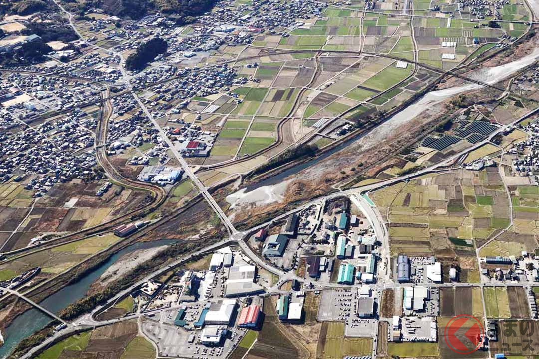 国道11号小松バイパスの開通区間付近(画像:国土交通省四国地方整備局松山河川国道事務所)