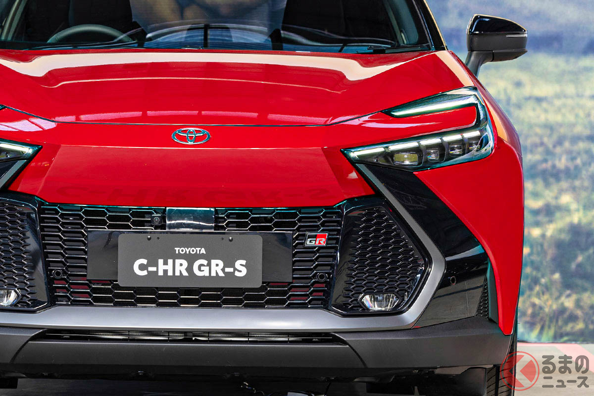 めちゃカッコイイ! 真っ赤なトヨタ新型「C-HR」(オーストラリア仕様)