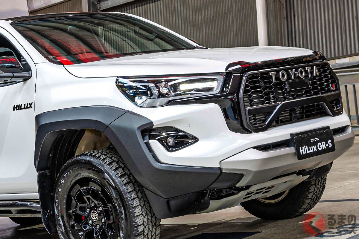ハイラックスがハイブリッド化? 新型「ハイラックス GRスポーツ」