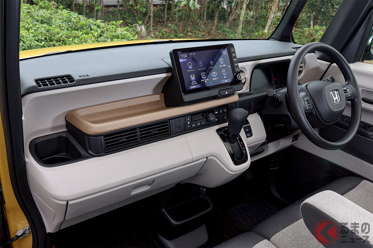 ホンダ 新型「N-BOX」の明るく開放的なインテリア