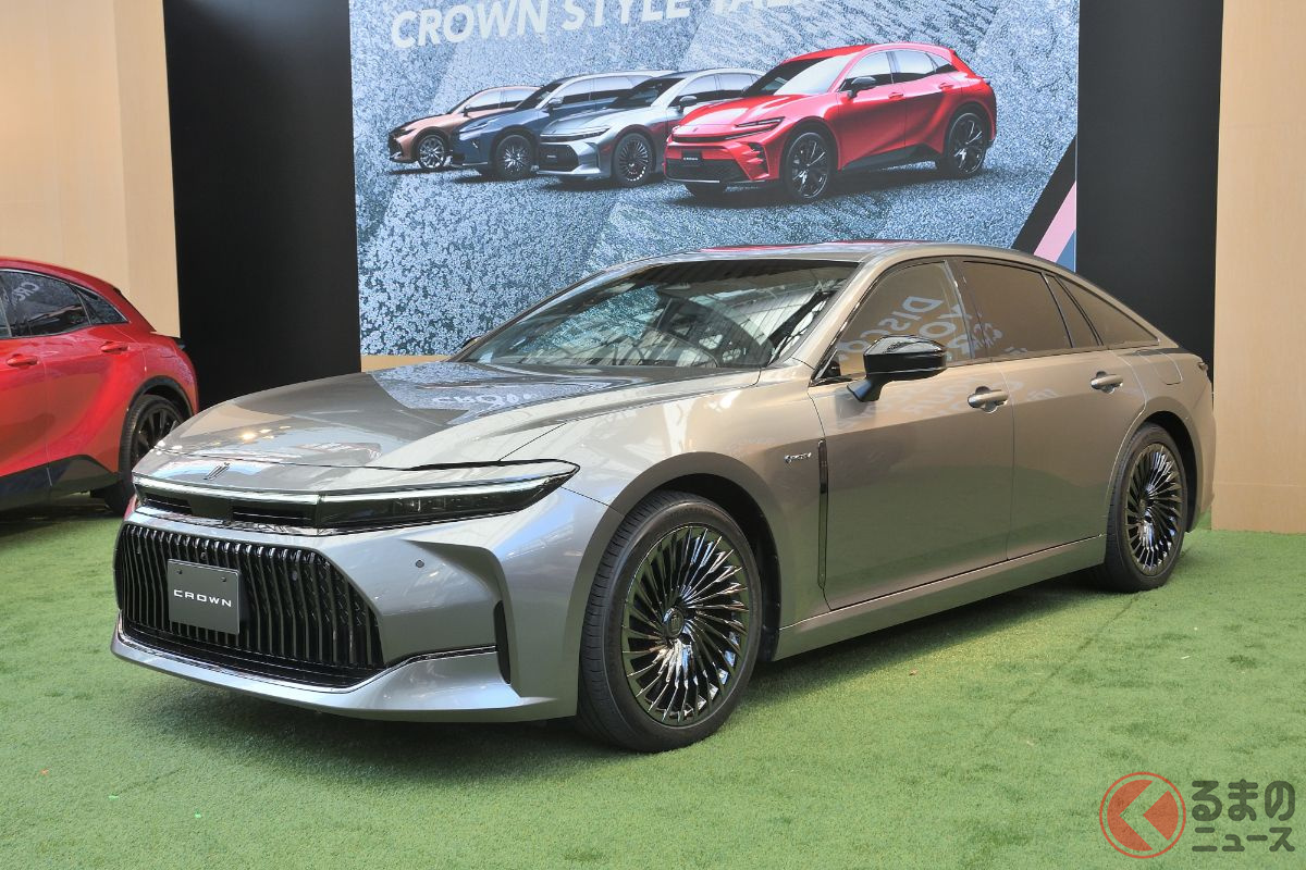 ショーファーニーズ対応の正統派セダンとして登場する新型「クラウンセダン」