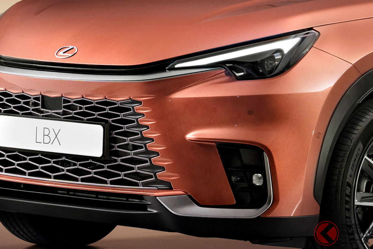 レクサスの小さい高級SUV「LBX」