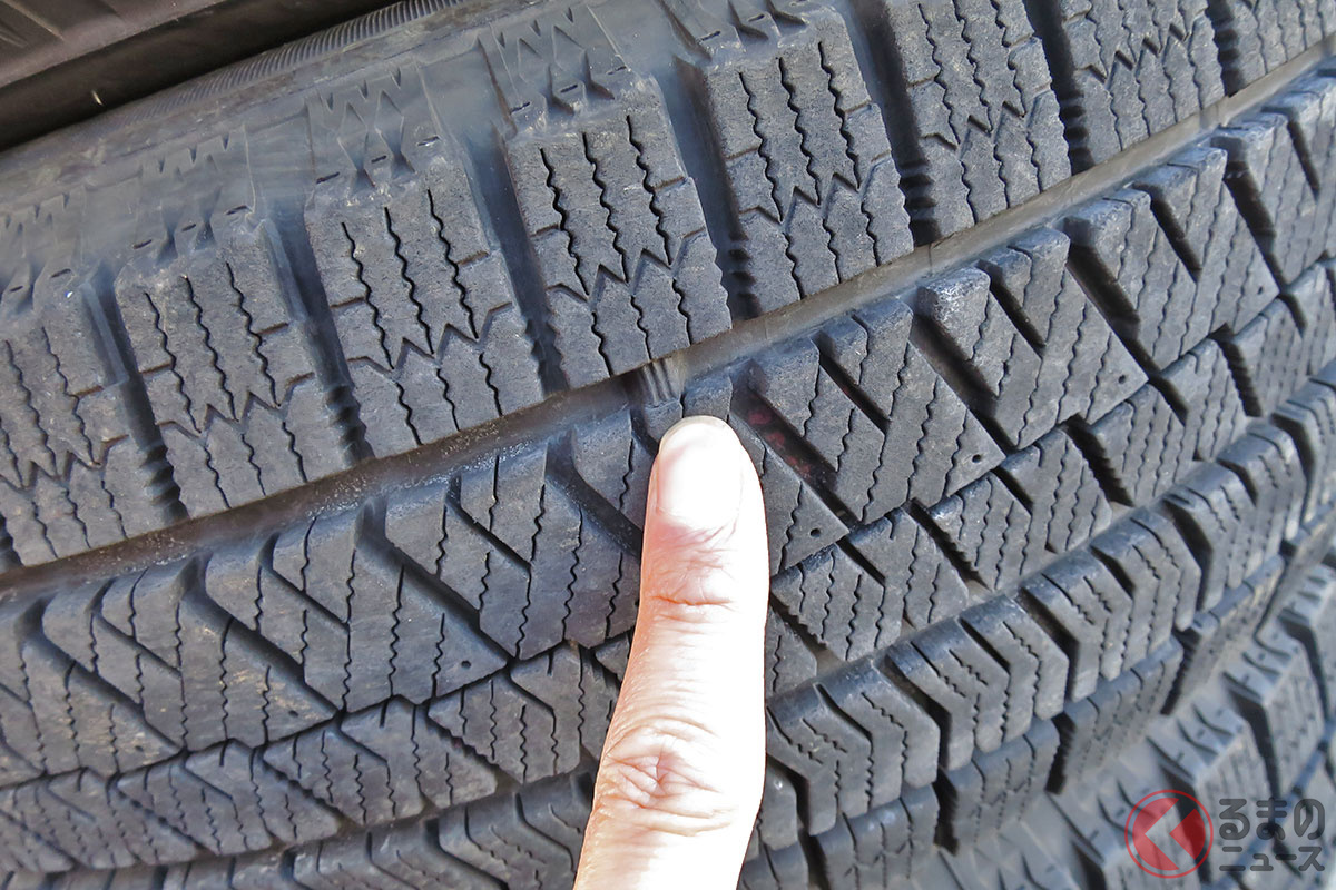 スタッドレスタイヤのプラットホームの確認を