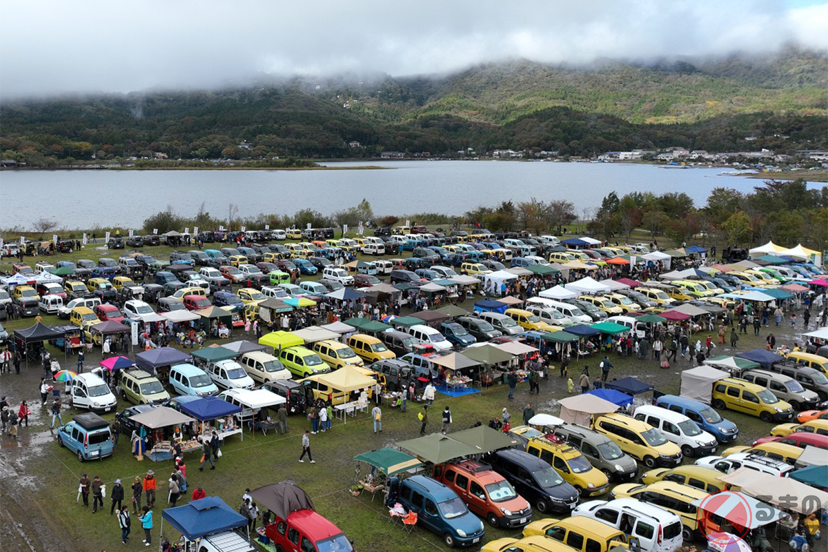 山梨県・山中湖畔の「カングージャンボリー2023」会場には、全国から1350台ものルノー「カングー」が集結しました
