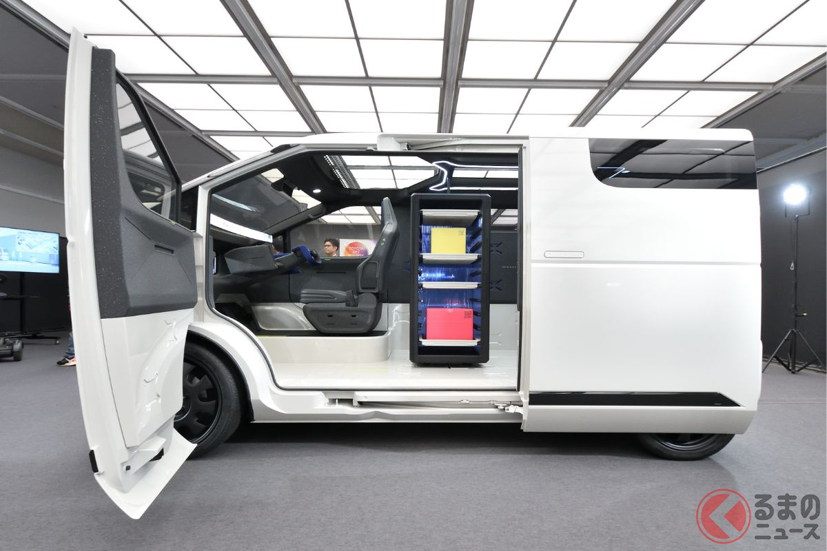 「ジャパンモビリティショー2023」に先駆けた事前イベント「TOYOTA JMS PROLOGUE」で実車が公開された「KAYOIBAKO」