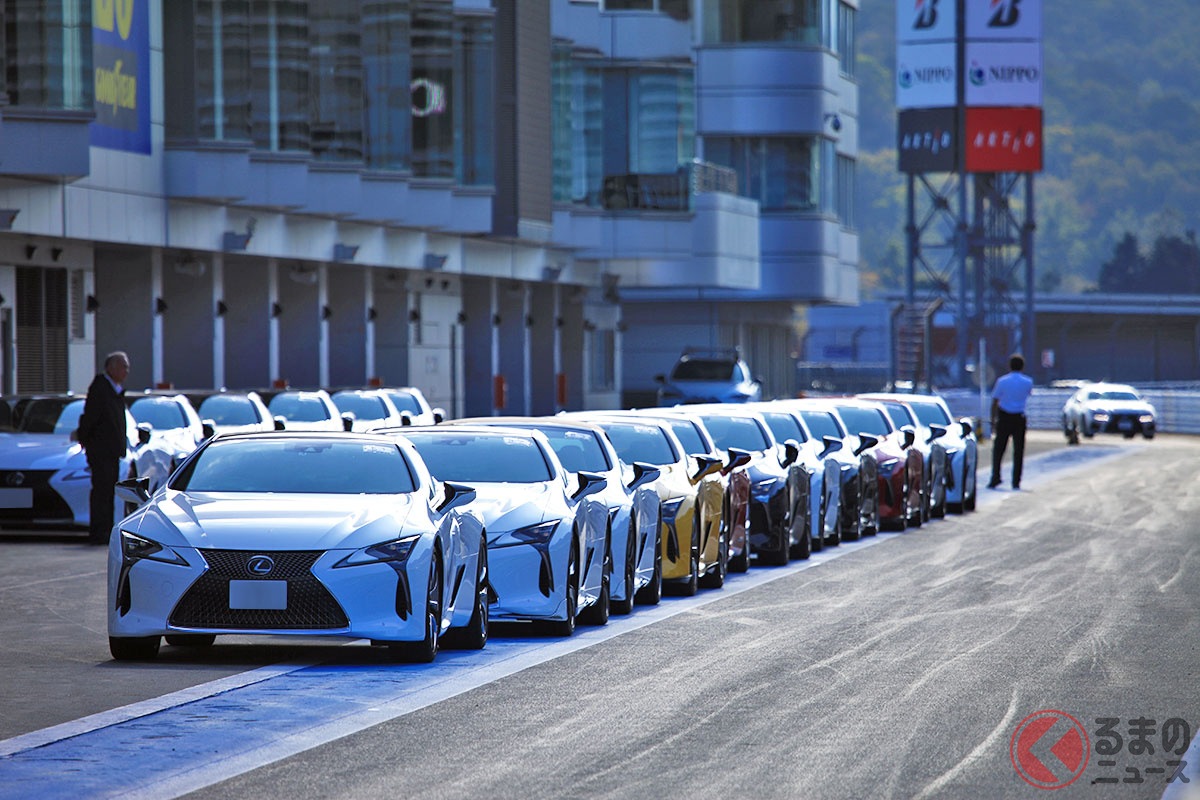 本コースピットにずらりと並ぶLC