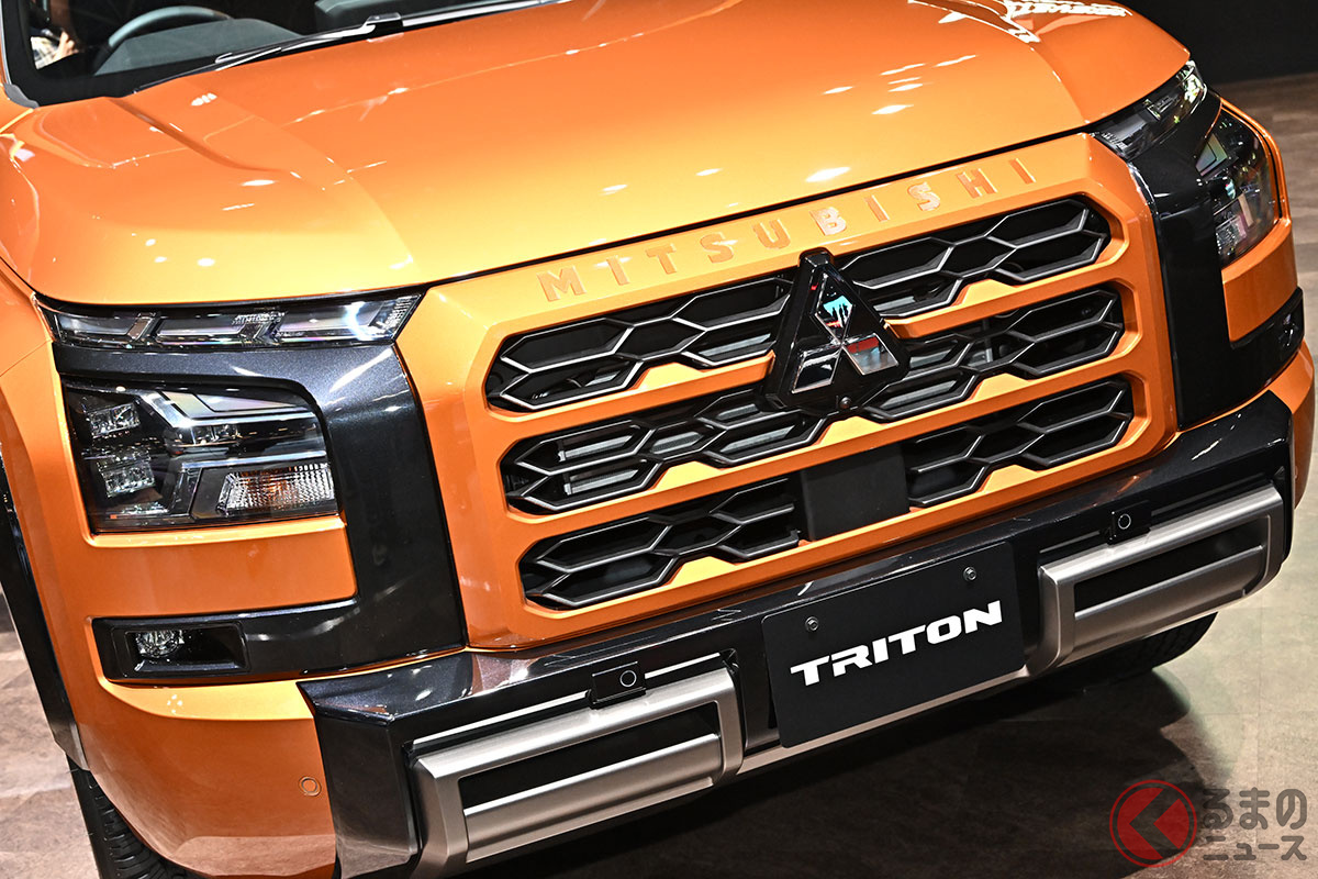 三菱が新型「トライトン」日本初公開!