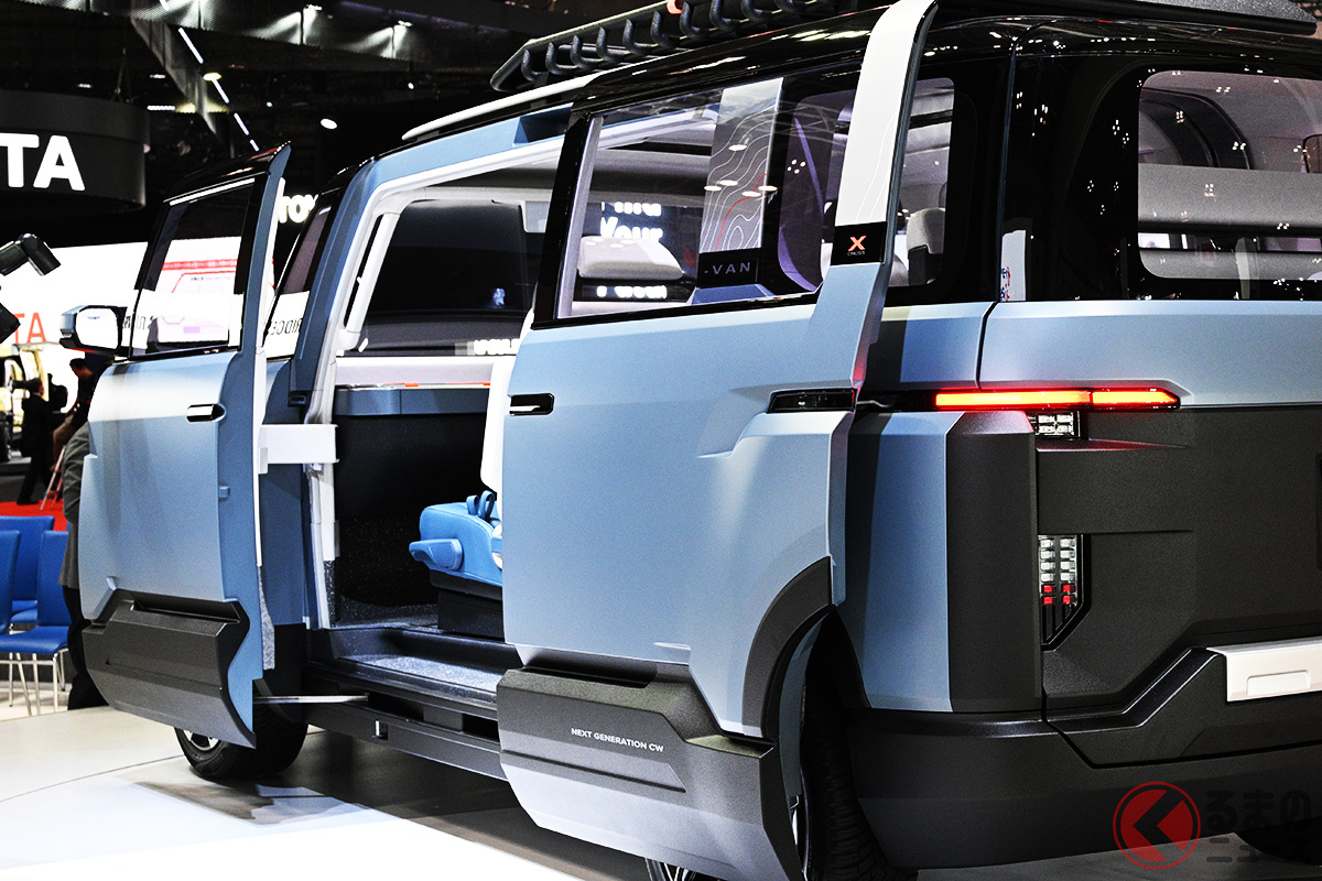 斬新ドアを採用