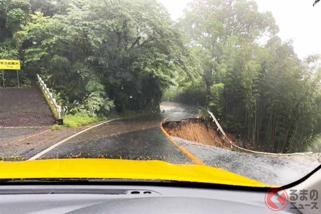 2021年7月当時の湯河原パークウェイの被災状況(画像:伊豆箱根鉄道)