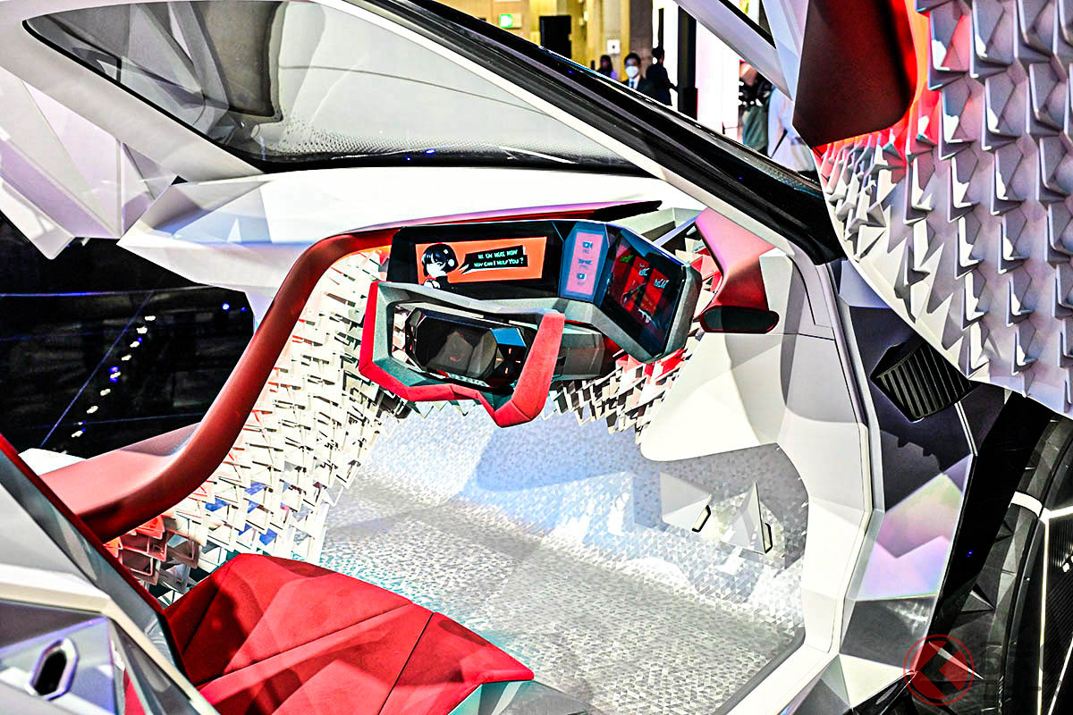 チクチク感スゴイ…!日産新型「ハイパーパンク」