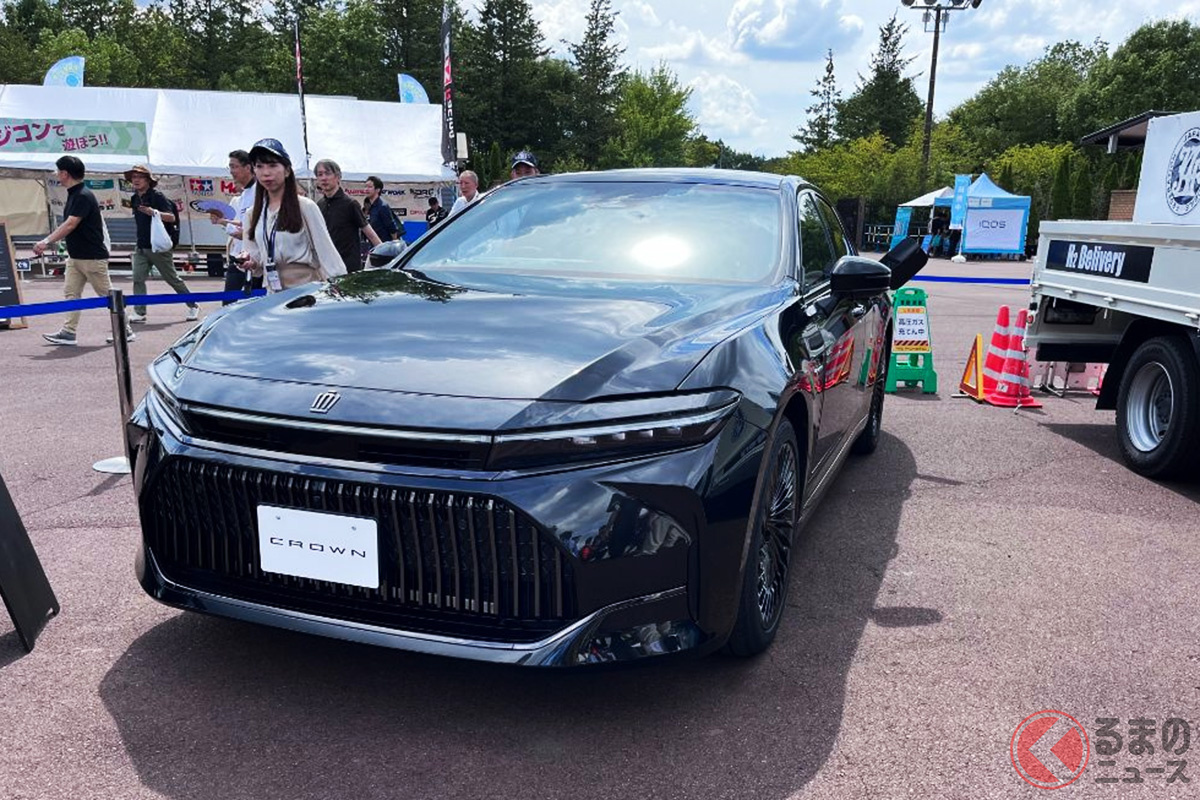 ショーファーニーズに対応する新型「クラウンセダン」
