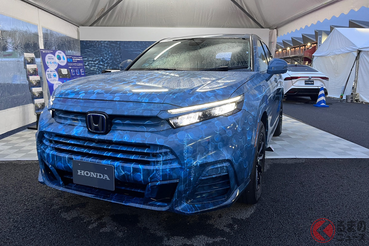 2024年にホンダは新型「CR-V FCEV」を発売する!(画像は2023年11月に富士スピードウェイでお披露目されたコンセプトモデル)