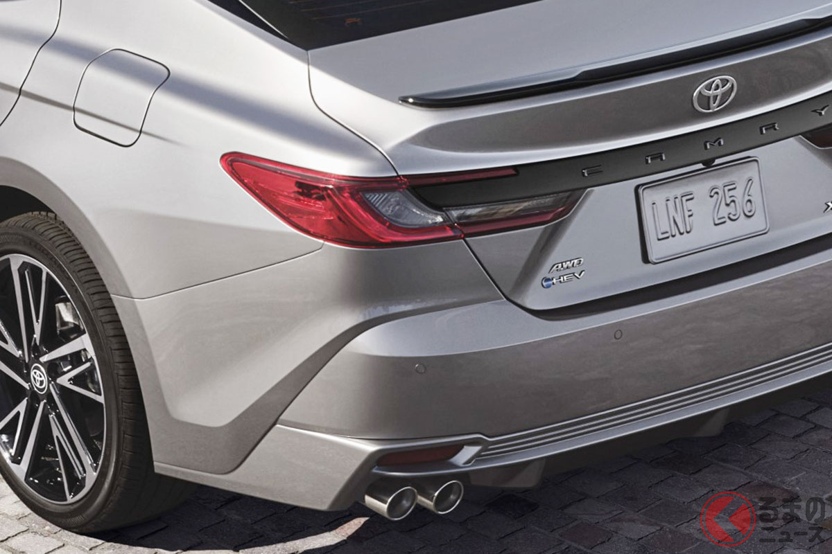 大幅イメチェンした新型「カムリ」