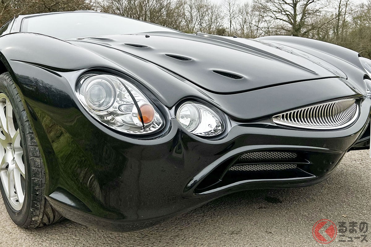 斬新すぎる「ヘビ顔」! 英国のオークションで落札された国産スーパーカー、ミツオカ「オロチ」