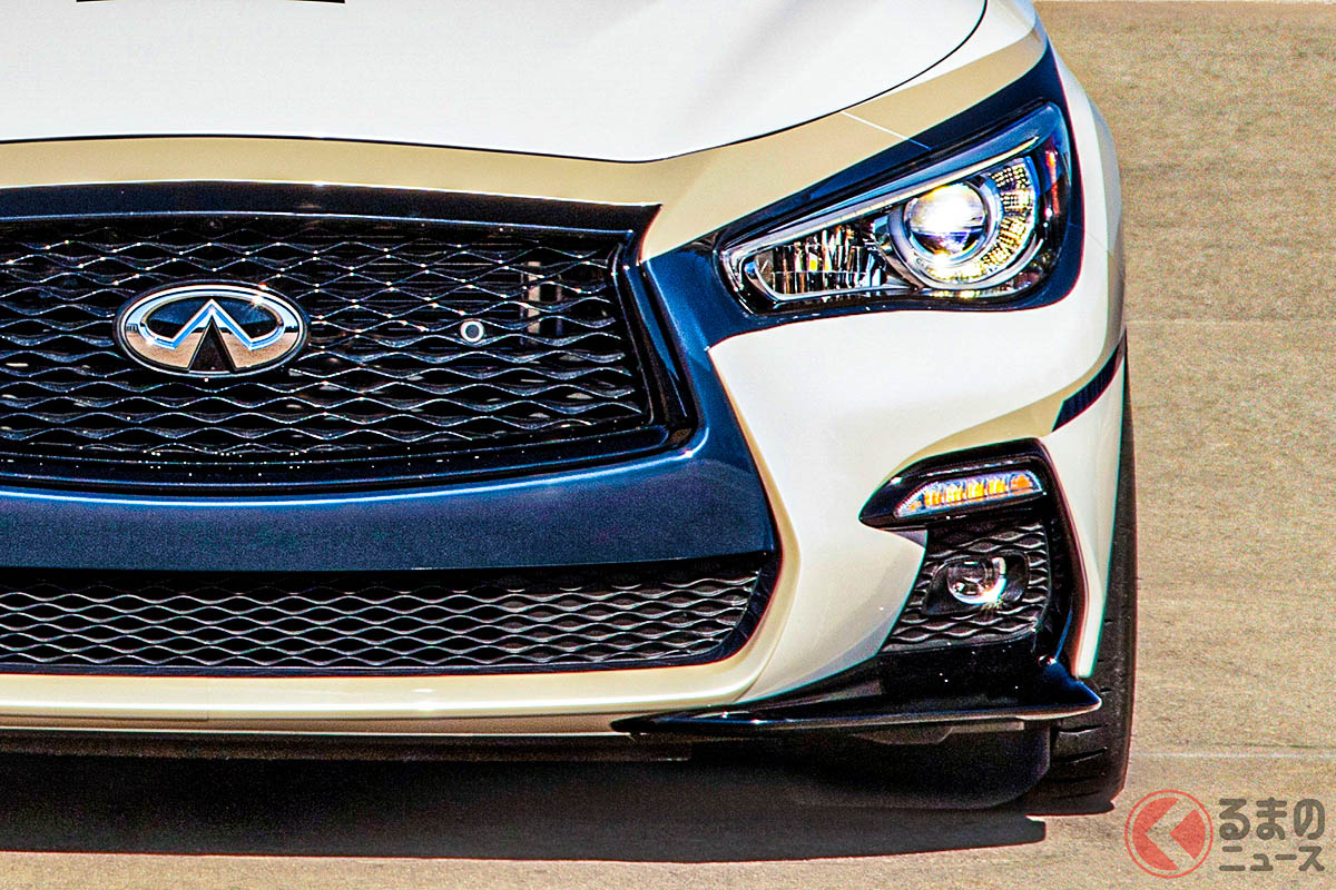 インフィニティ「Q50」の爆速仕様? 「Q50 レッドスポーツ400」パフォーマンスアクセサリー付き