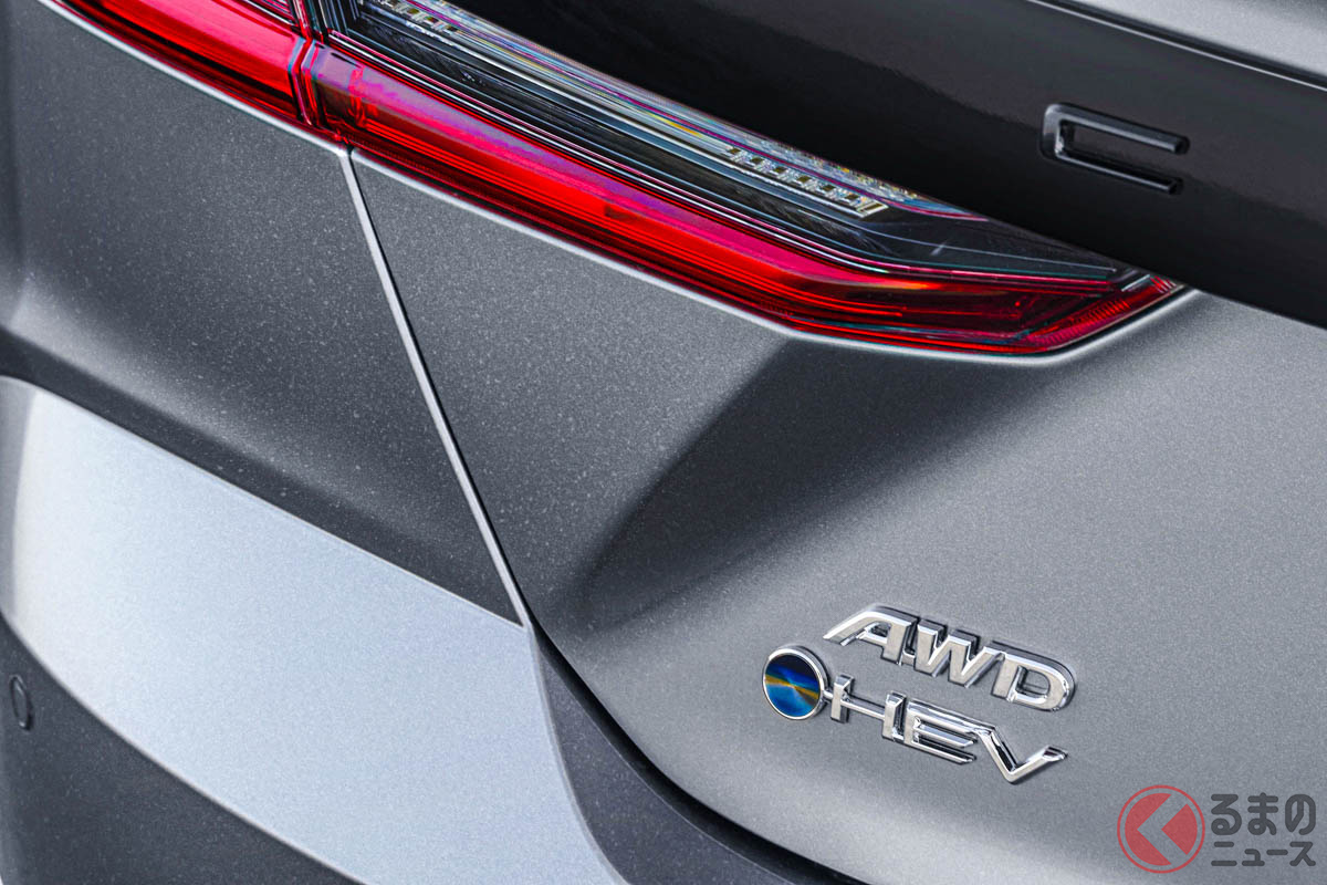 トヨタ新型「カムリ」まもなく登場へ!