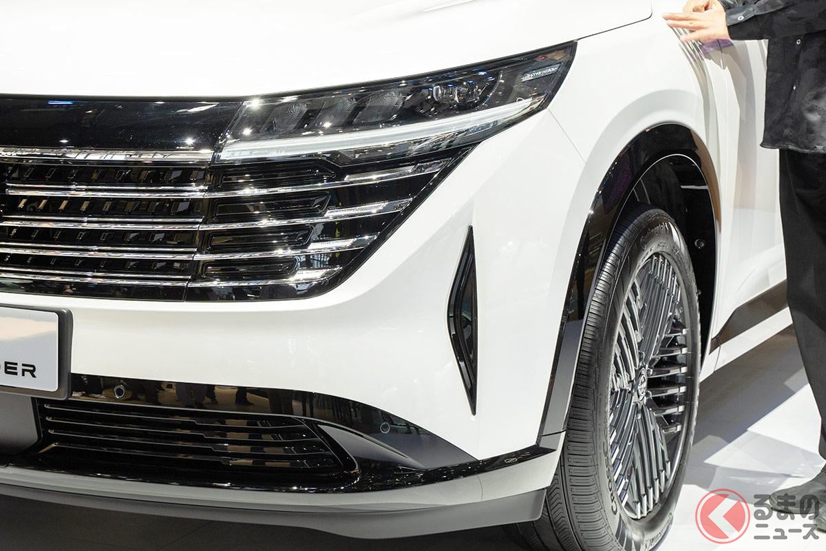 凄い顔…迫力がスゴイ! 日産新型「パスファインダー」