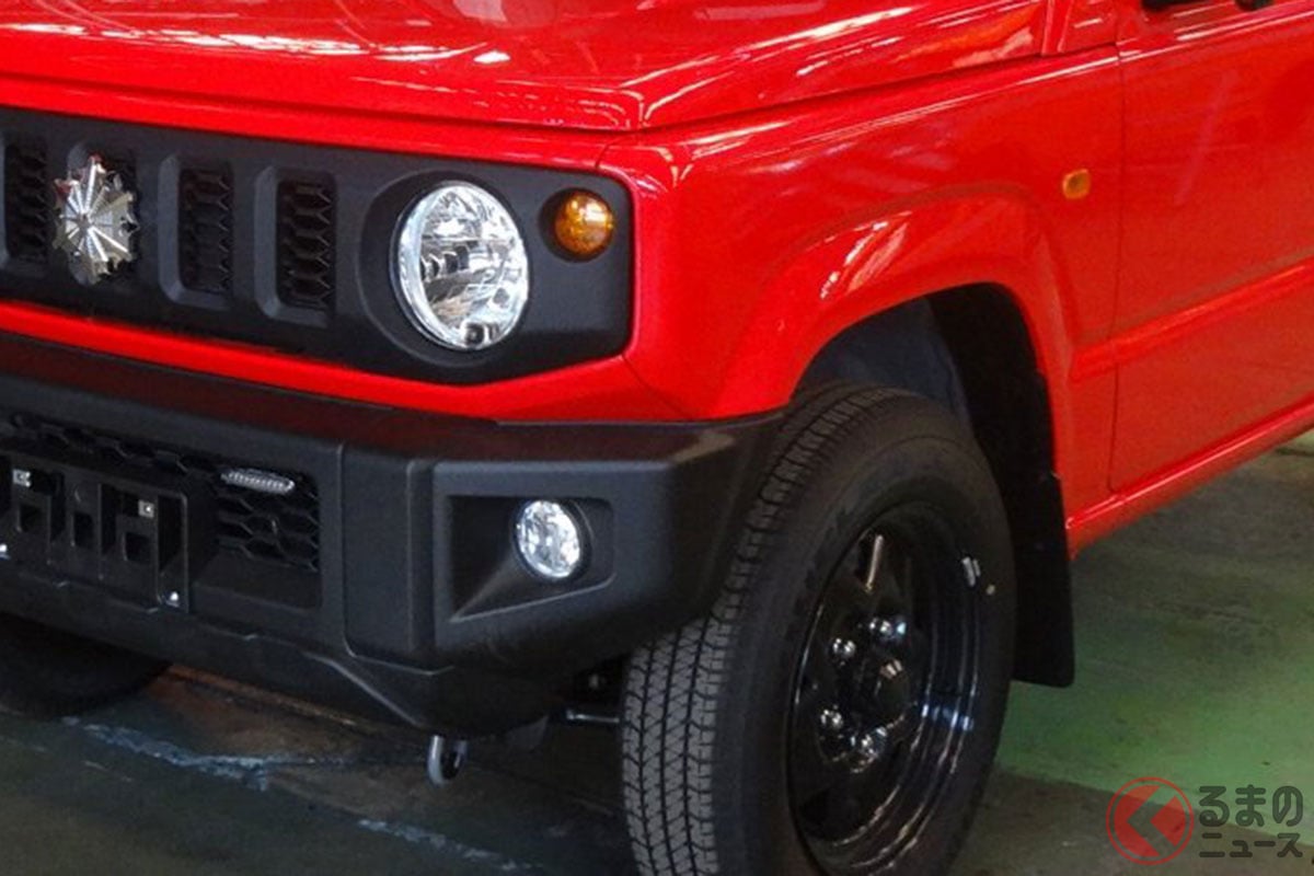 消防車両の「朱色」に塗装された「ジムニー災害対応多目的車」（画像：株式会社トノックス 公式X(＠TONOXofficial)）