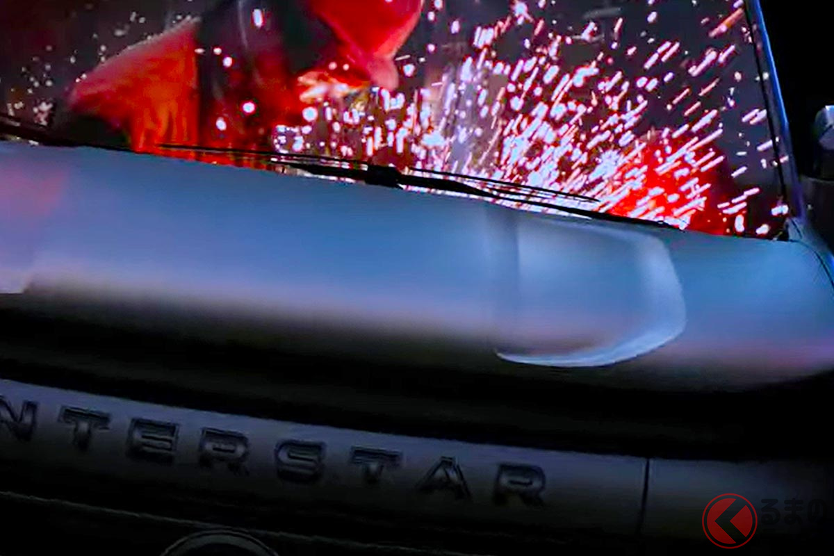 日産の新型商用バン「インタースター」