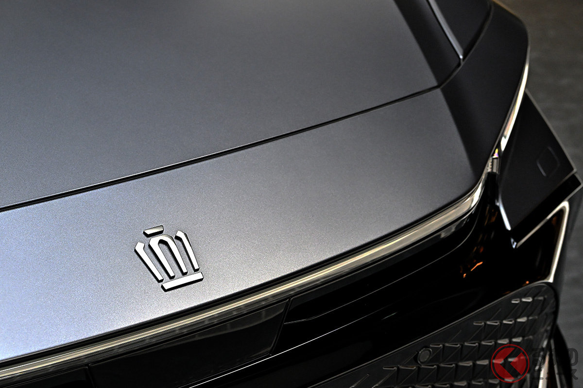 特別仕様のクラウン、どんな特徴がある?