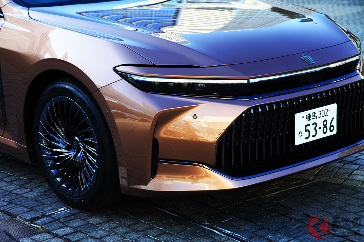 クラウンのセダンとしては約1年半ぶりの登場となった!