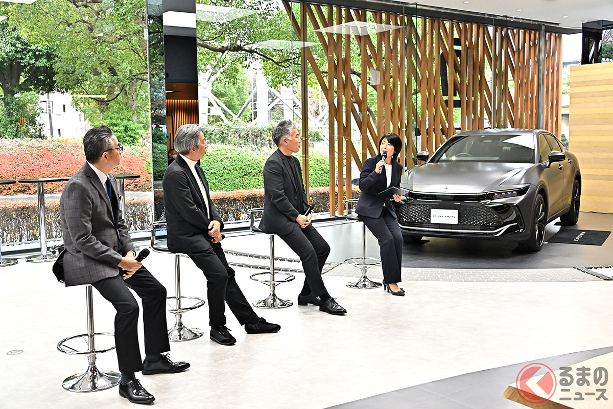 THE CROWN MEETINGの様子